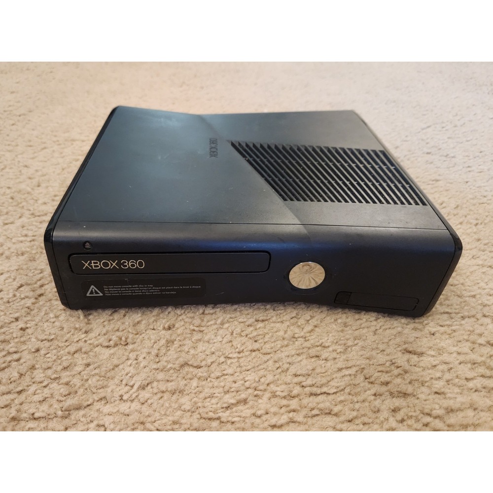 Microsoft Xbox 360S Black XBOX 360 SLIM NO CORDS WORKS